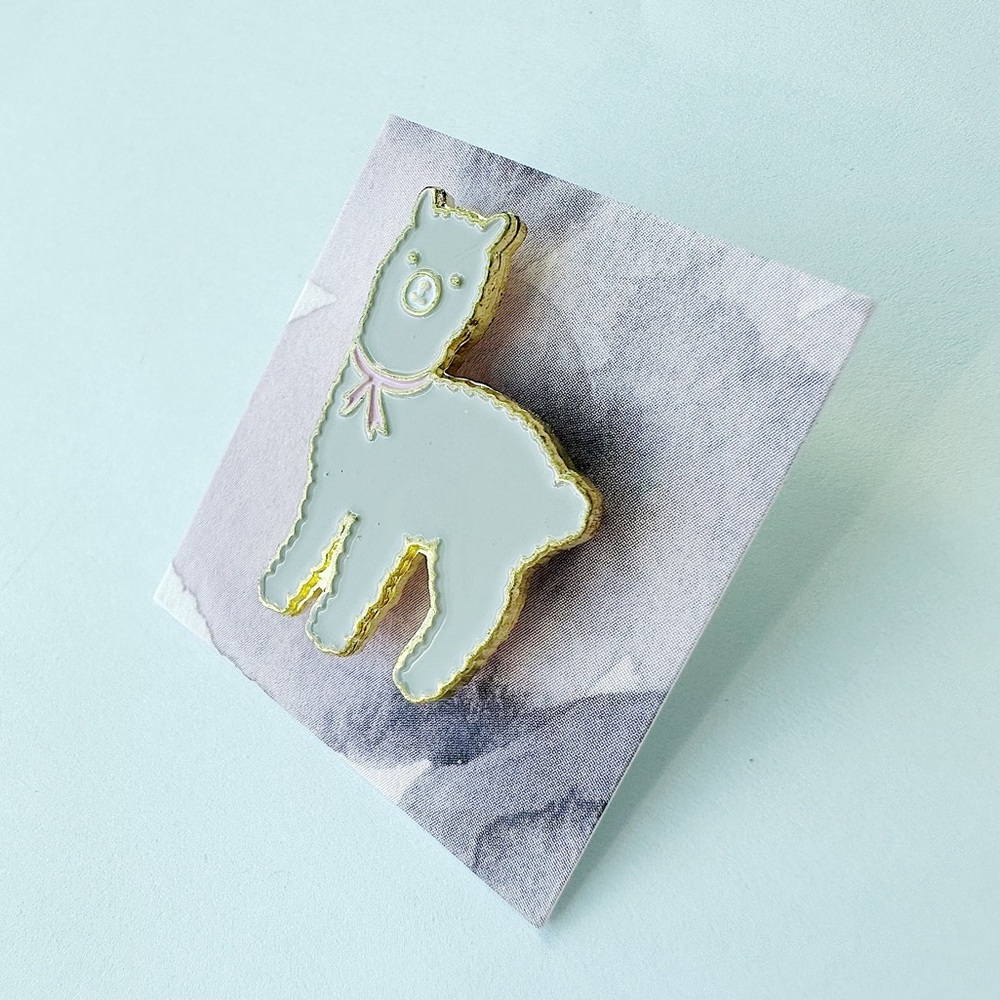 Alpaca Pin - Picture 3 of 6